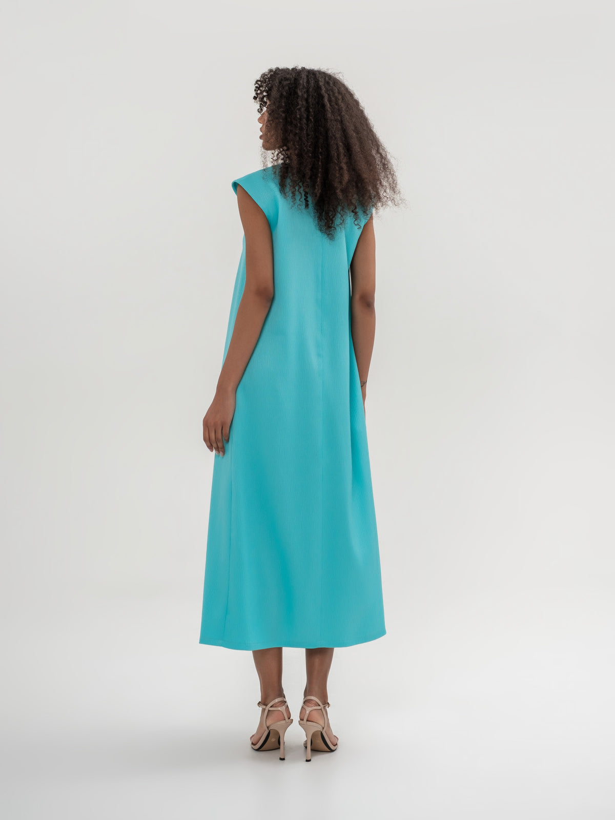 Long mint dress with pockets sleeveless V-neck